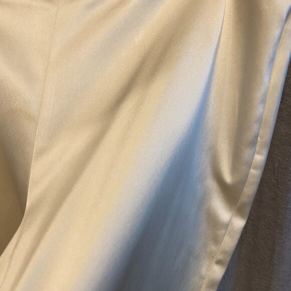 White House Black Market Womens Pants Ivory Size 2 Flare - Picture 2 of 9